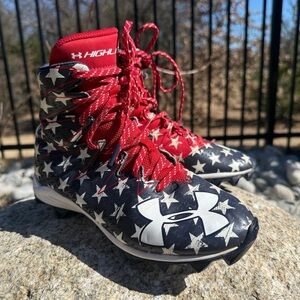 RARE Under Armour Highlight LE Stars & Stripes Football Cleats Size 3.5Y Youth